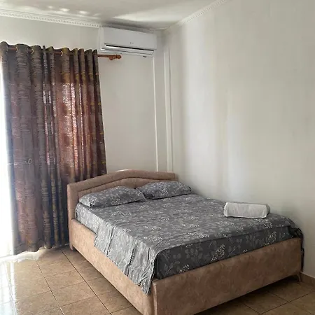 Apartament Ajsi